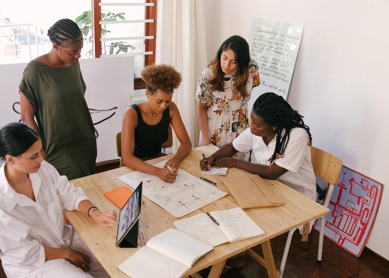 unhealty company cultures typically have characteristics such as